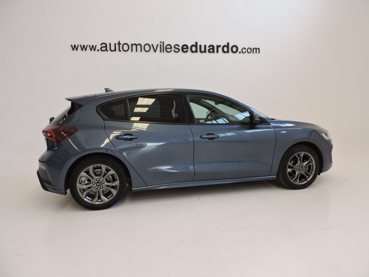 Ford Focus Berlina ST-Line 1.0 EcoBoost MHEV 114 kW - Foto 8