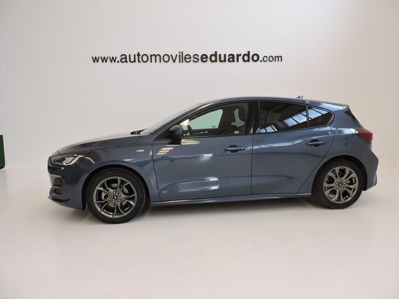 Ford Focus Berlina ST-Line 1.0 EcoBoost MHEV 114 kW - Foto 9