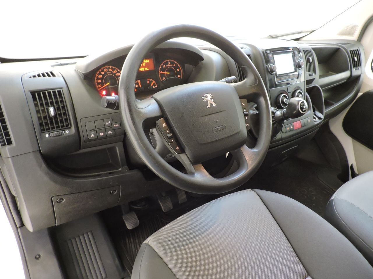 Peugeot Boxer 435 LWB DSL 2.0 BlueHDi L3 Pro S&S - Foto 15