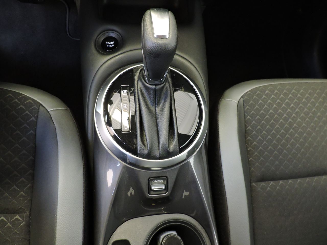 Nissan Juke 1.6 Hybrid 105 kW - Foto 15
