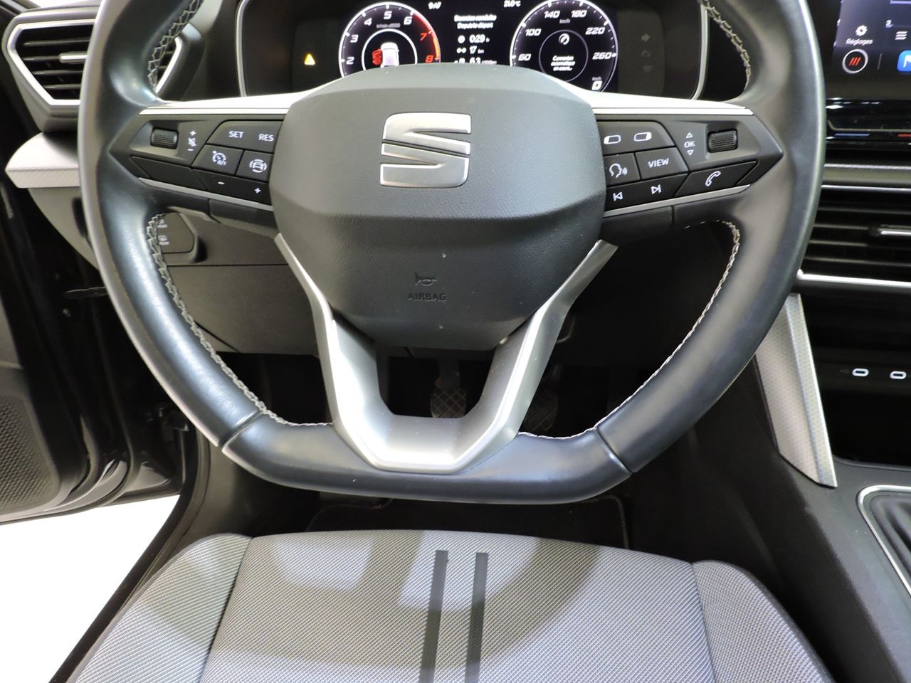 Seat Leon Leon 1.0 TSI 81 KW - Foto 14
