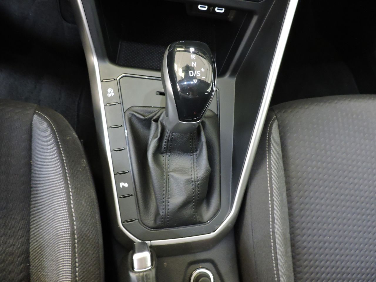 Volkswagen Taigo Life 1.0 TSI 81 kW - Foto 15