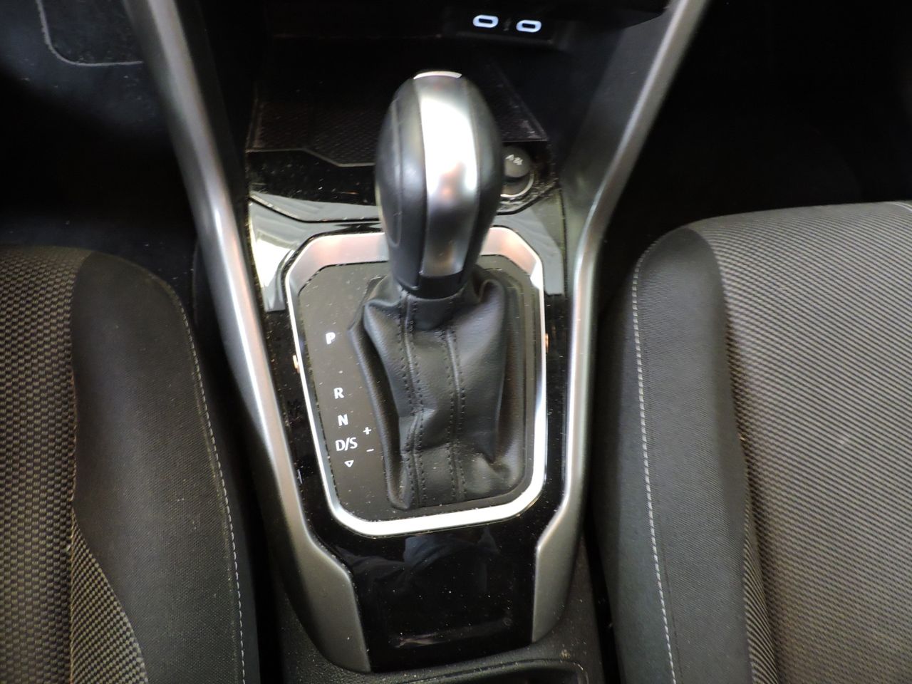 Volkswagen T-Roc Advance 2.0 TDI 110 kW - Foto 15