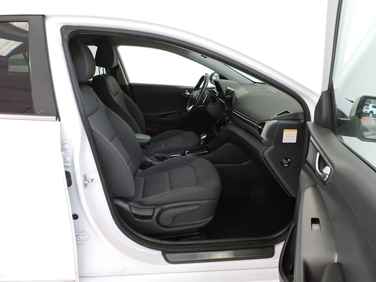 Hyundai IONIQ Híbrido-enchufable 1.6 GDI 104 kW - Foto 16