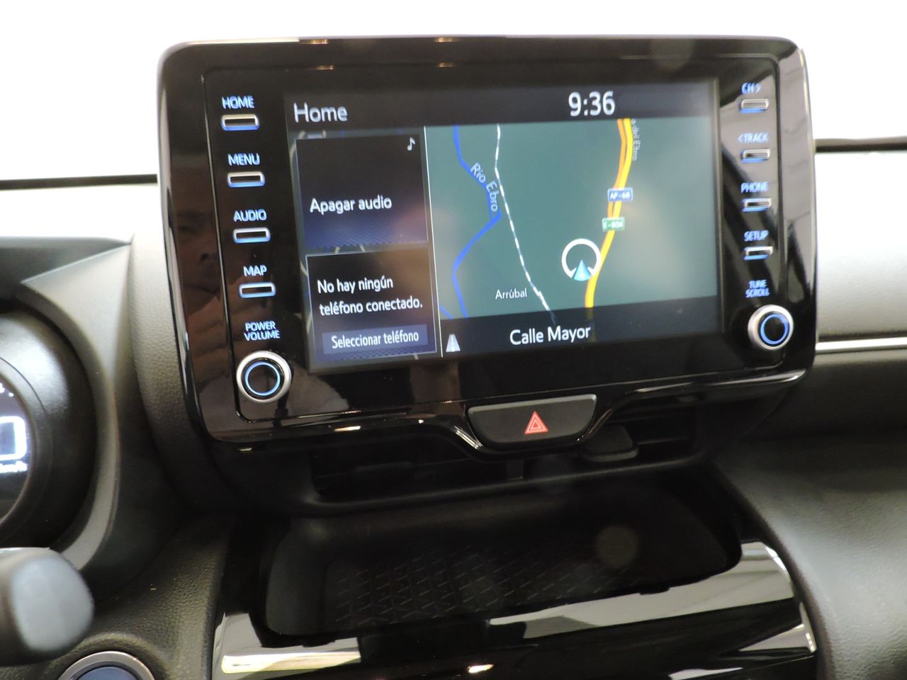 Toyota Yaris Cross Hybrid 120H Business Plus - Foto 17