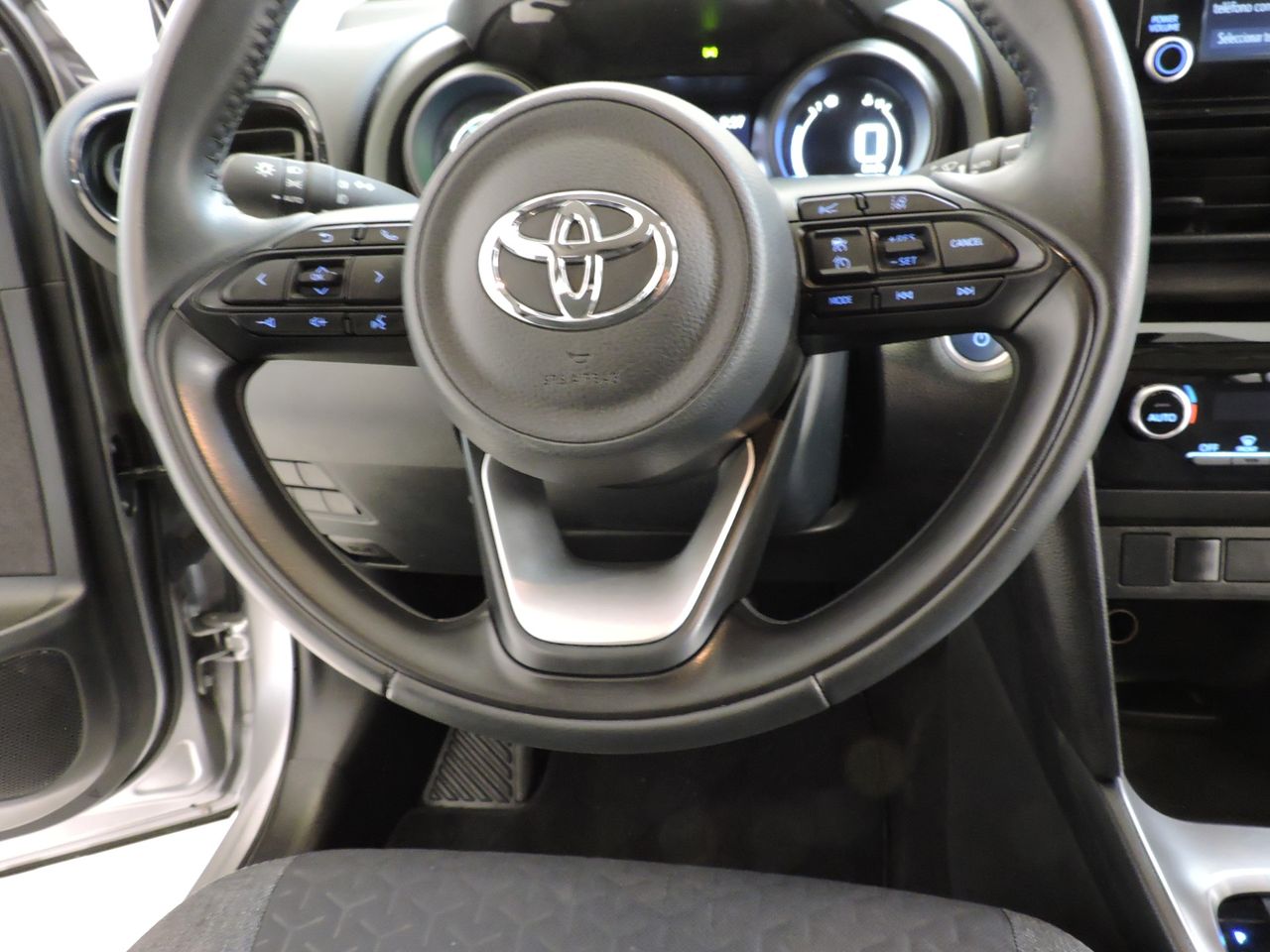 Toyota Yaris Cross Hybrid 120H Business Plus - Foto 14