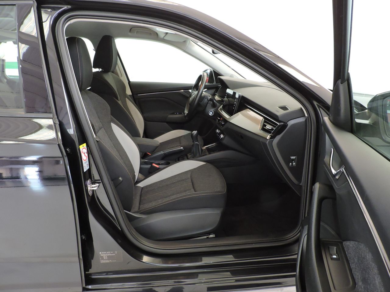 Skoda Kamiq 1.0 TSI 81 kW - Foto 15