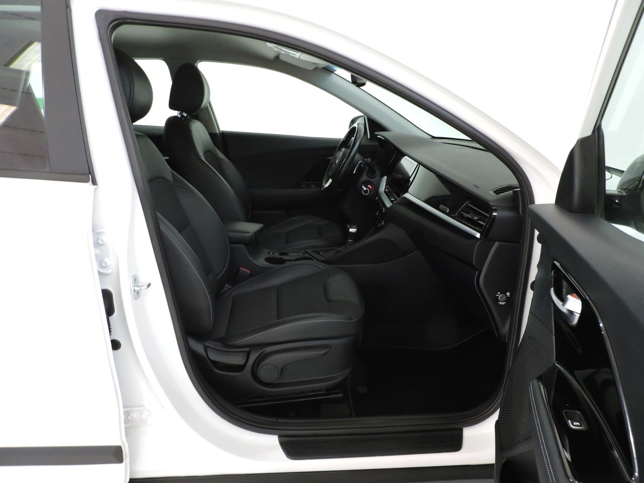 Kia Niro 1.6 HEV Drive GDI 141cv - Foto 16