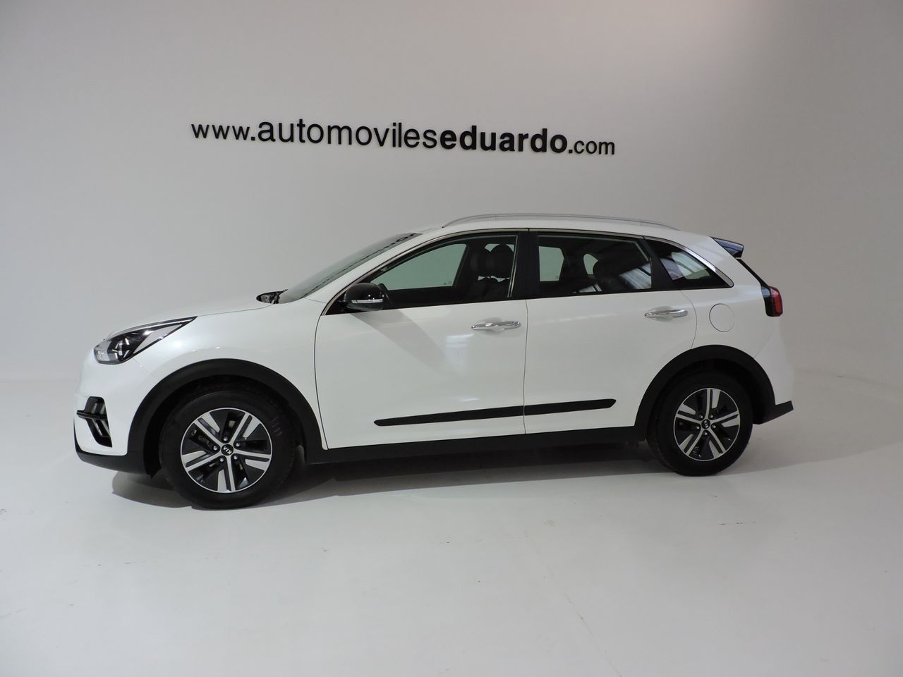 Kia Niro 1.6 HEV Drive GDI 141cv - Foto 9