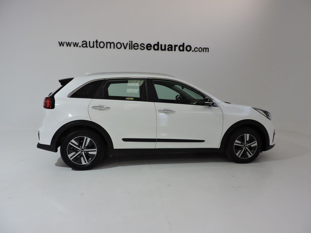 Kia Niro 1.6 HEV Drive GDI 141cv - Foto 8
