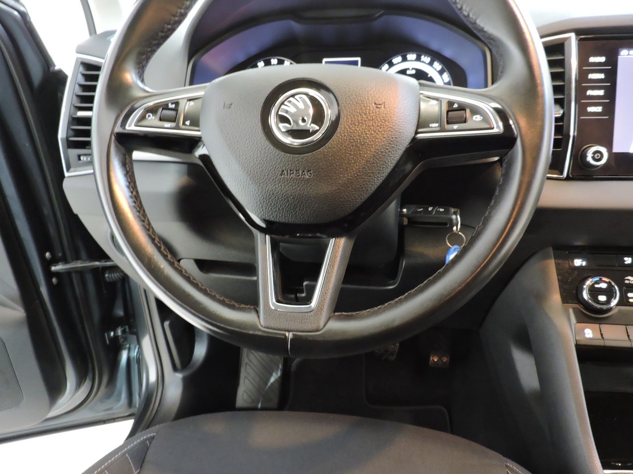 Skoda Karoq Style 2.0 TDI 110 kW 150CV SCR EXECUTIVE 4WD - Foto 14