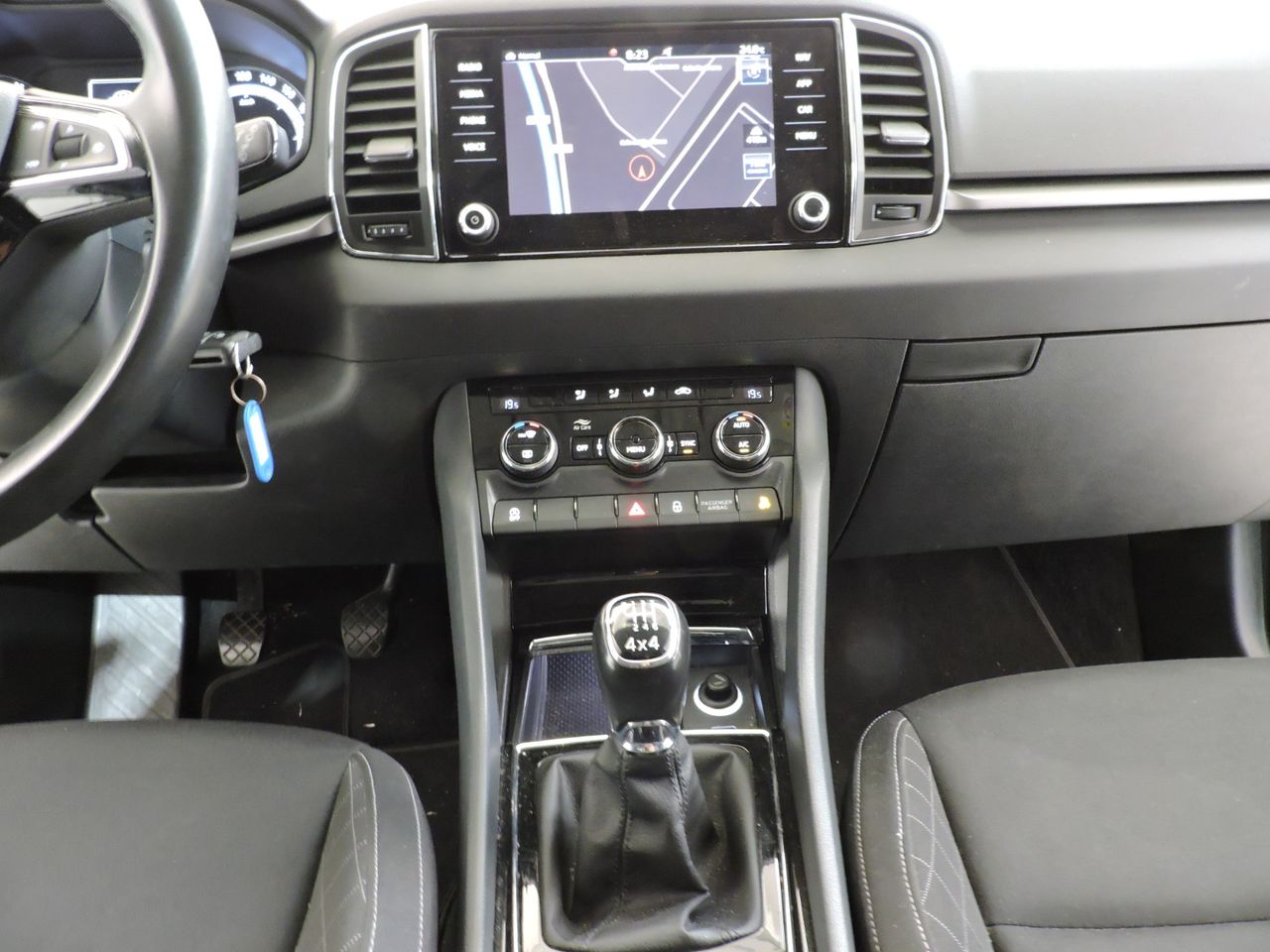 Skoda Karoq Style 2.0 TDI 110 kW 150CV SCR EXECUTIVE 4WD - Foto 12