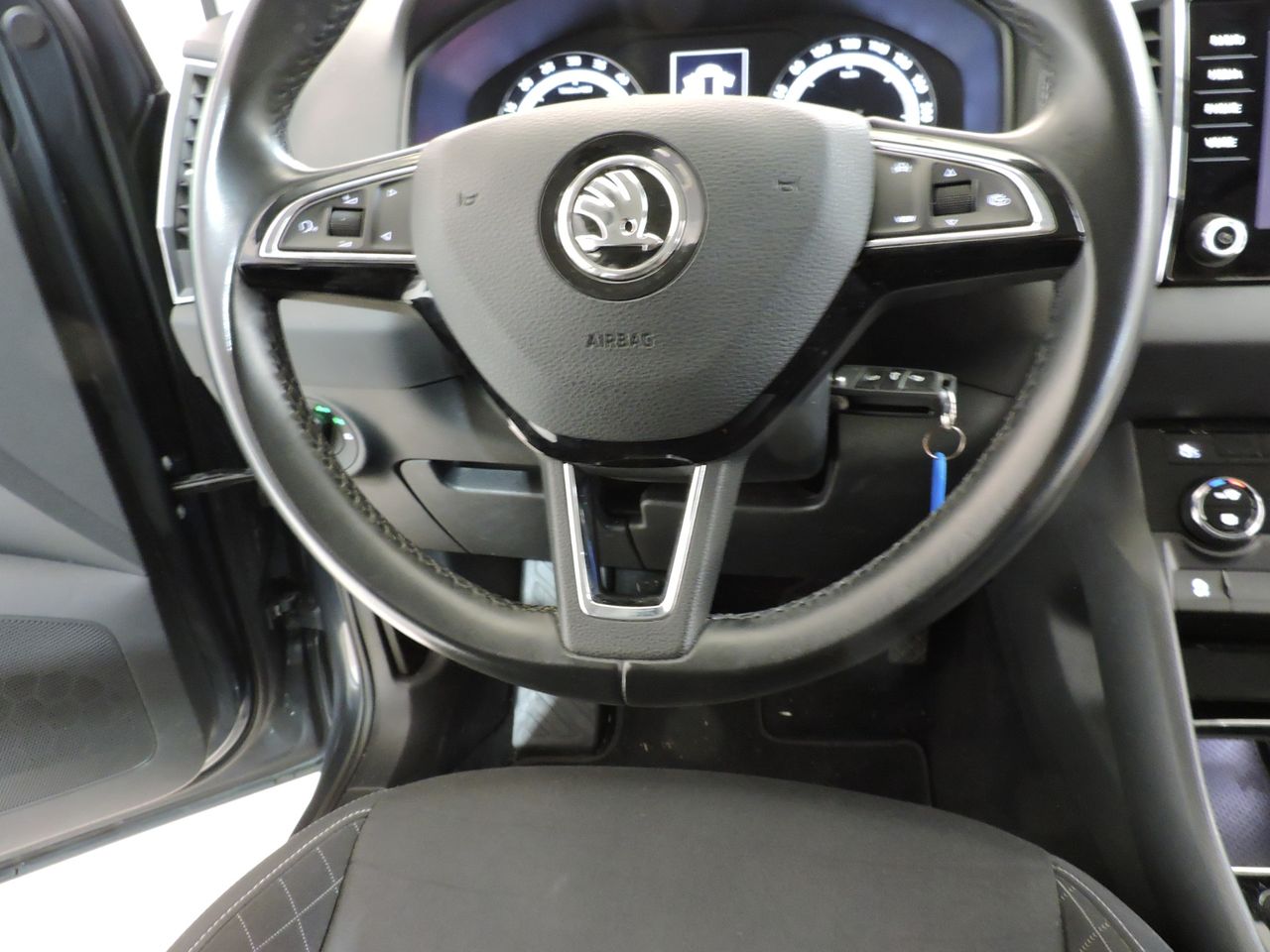 Skoda Karoq Style 2.0 TDI 110 kW 150CV SCR EXECUTIVE 4WD - Foto 11