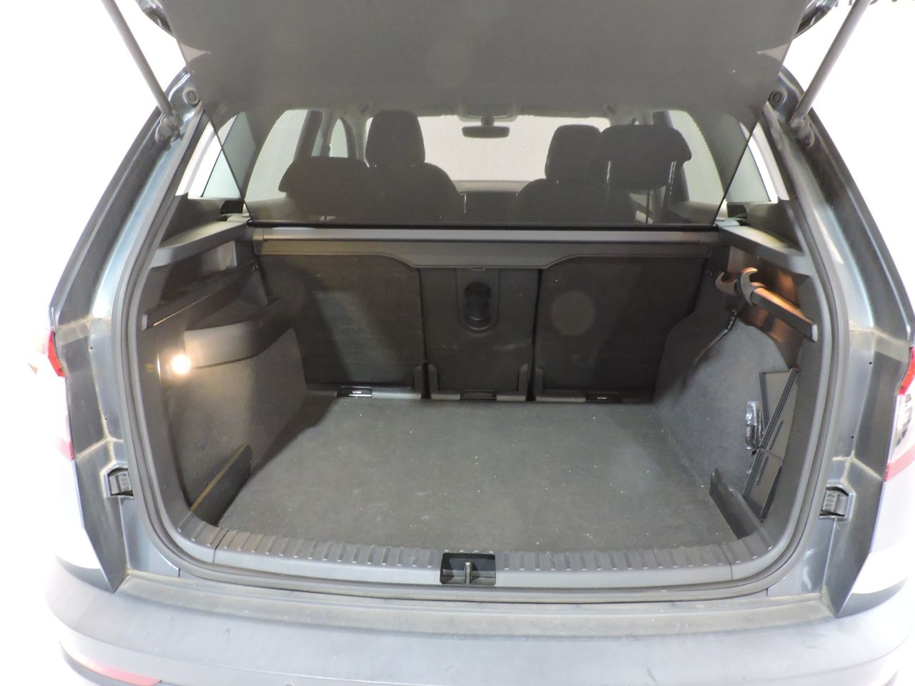 Skoda Karoq Style 2.0 TDI 110 kW 150CV SCR EXECUTIVE 4WD - Foto 17