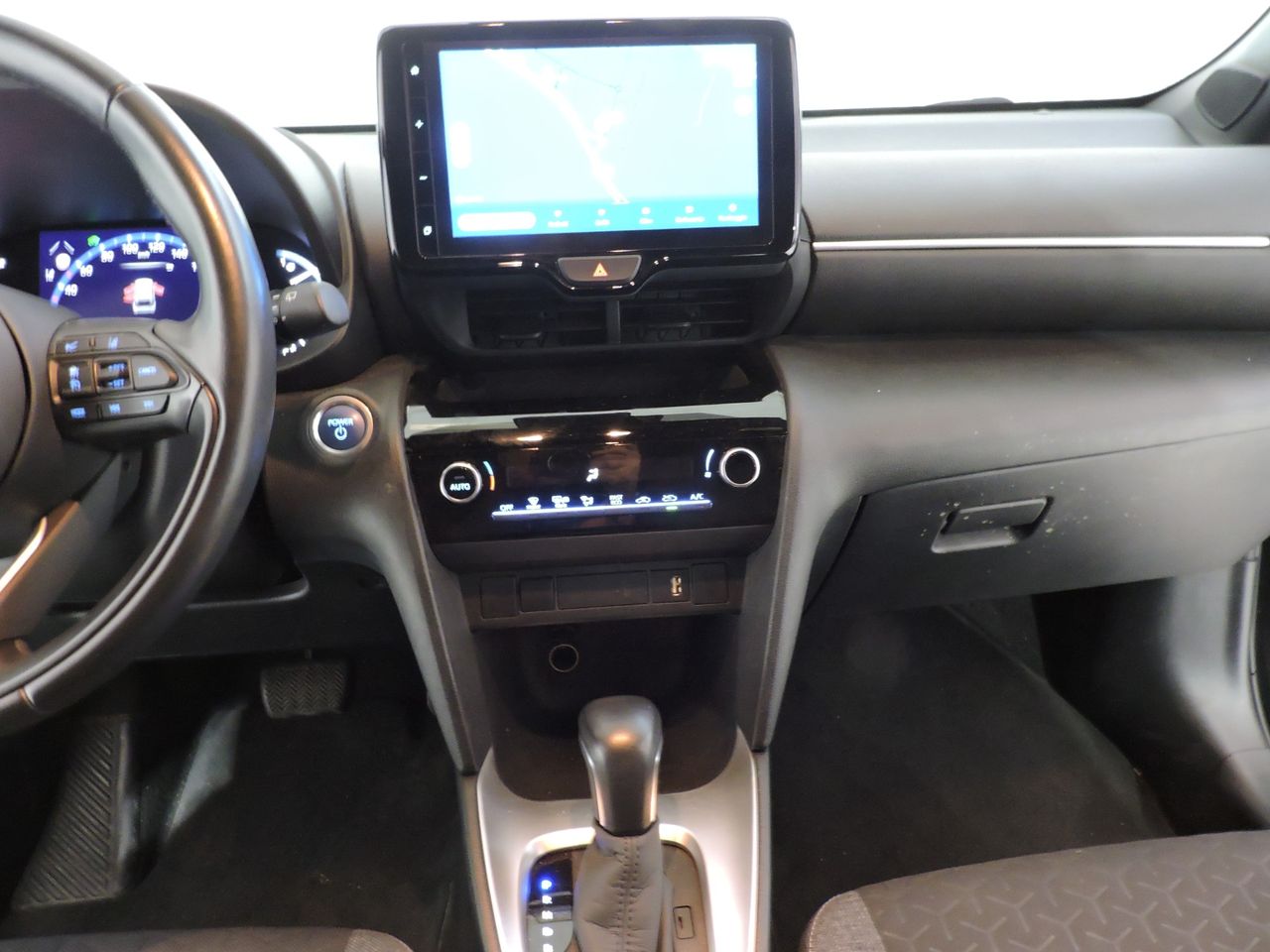 Toyota Yaris Cross Hybrid 120H Active Tech E-CVT TREND - Foto 13