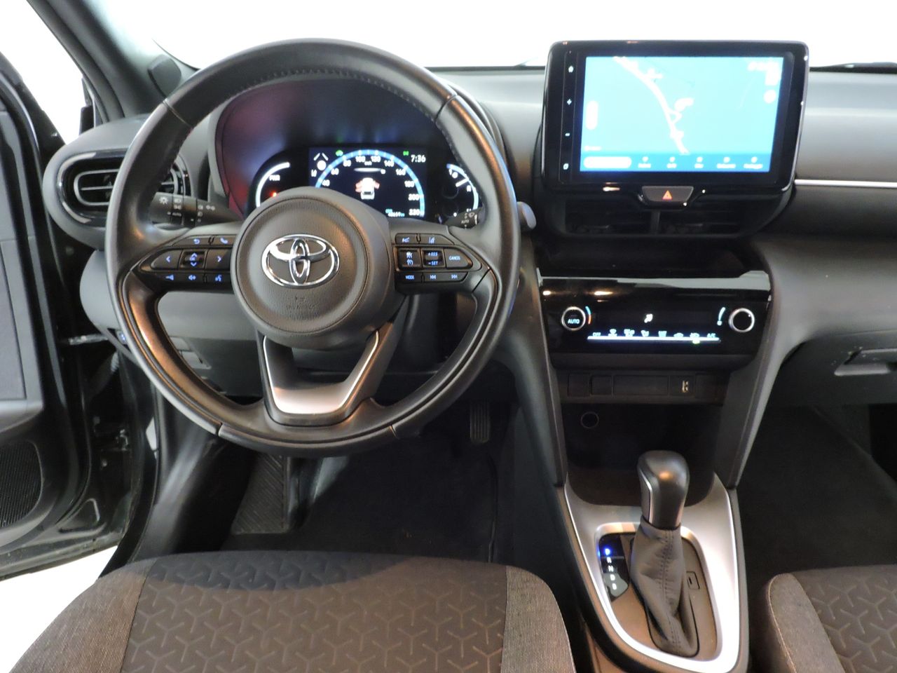 Toyota Yaris Cross Hybrid 120H Active Tech E-CVT TREND - Foto 10