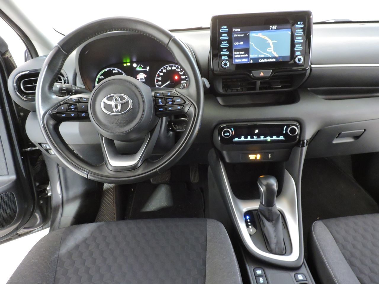 Toyota Yaris 5p 120H Active Tech HYBRID BUSINESS MY20 - Foto 10