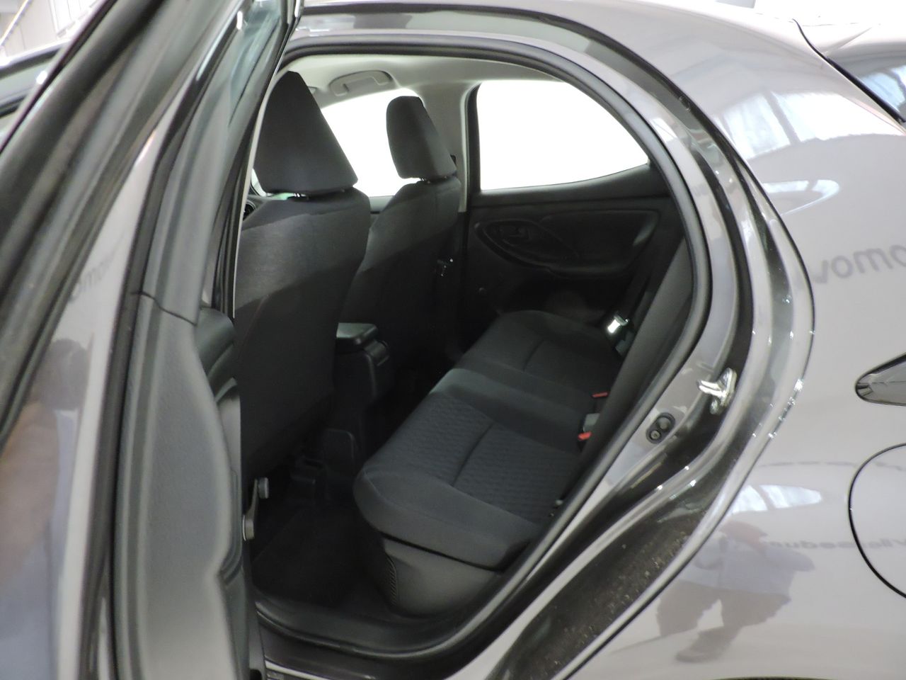 Toyota Yaris 5p 120H Active Tech HYBRID BUSINESS MY20 - Foto 18