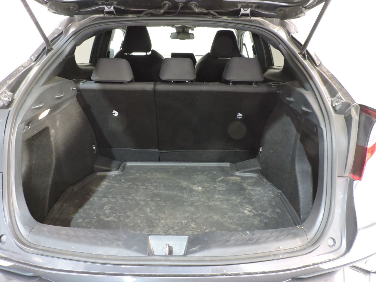 Toyota C-HR 125H Active 1.8H (122CV) E-CVT TREND - Foto 19