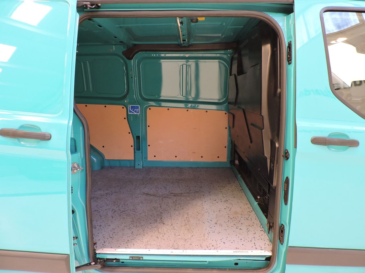 Ford Transit Custom Kombi L2 Trend 2.0 TDCi 96 kW VAN - Foto 14