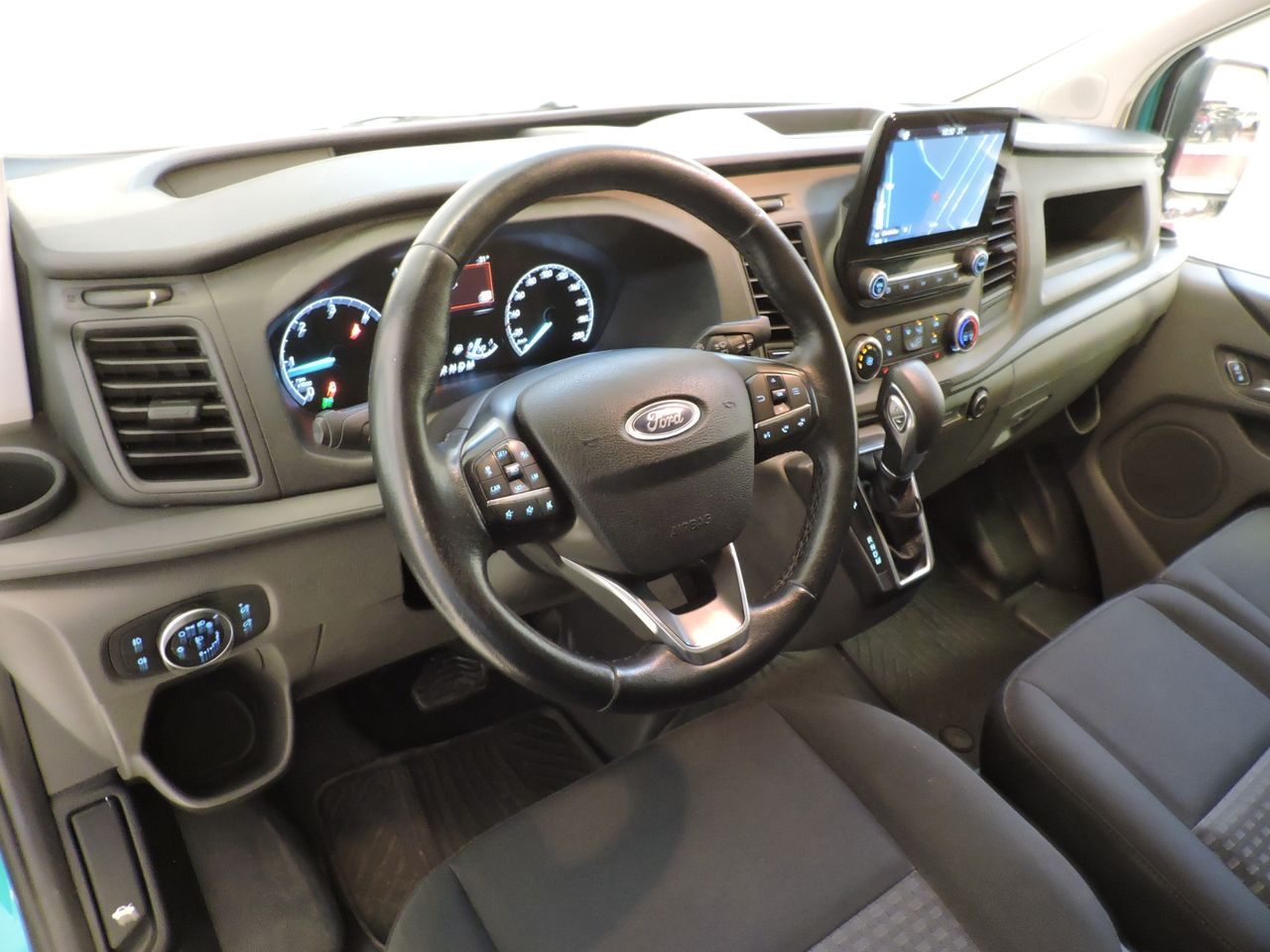 Ford Transit Custom Kombi L2 Trend 2.0 TDCi 96 kW VAN - Foto 10