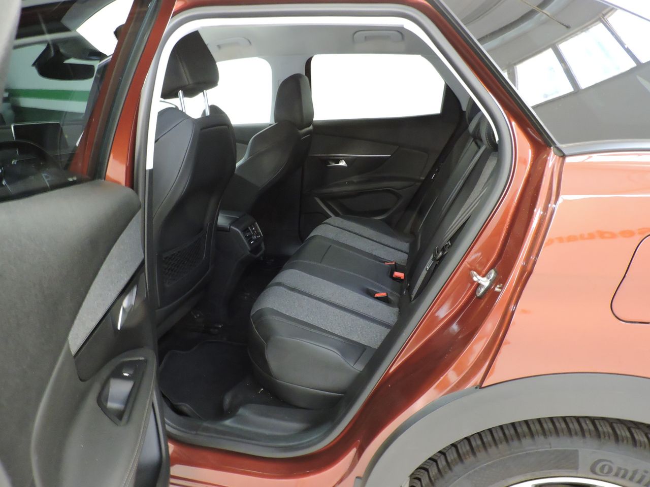 Peugeot 3008 Allure Hybrid 225 e-EAT8 Business - Foto 18