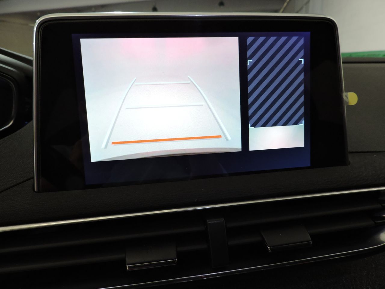 Peugeot 3008 Allure Hybrid 225 e-EAT8 Business - Foto 12