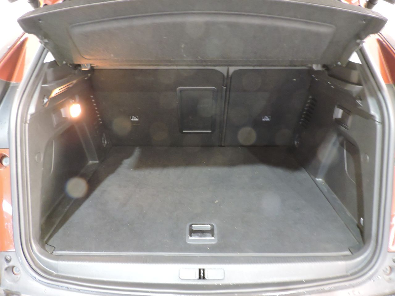 Peugeot 3008 Allure Hybrid 225 e-EAT8 Business - Foto 19