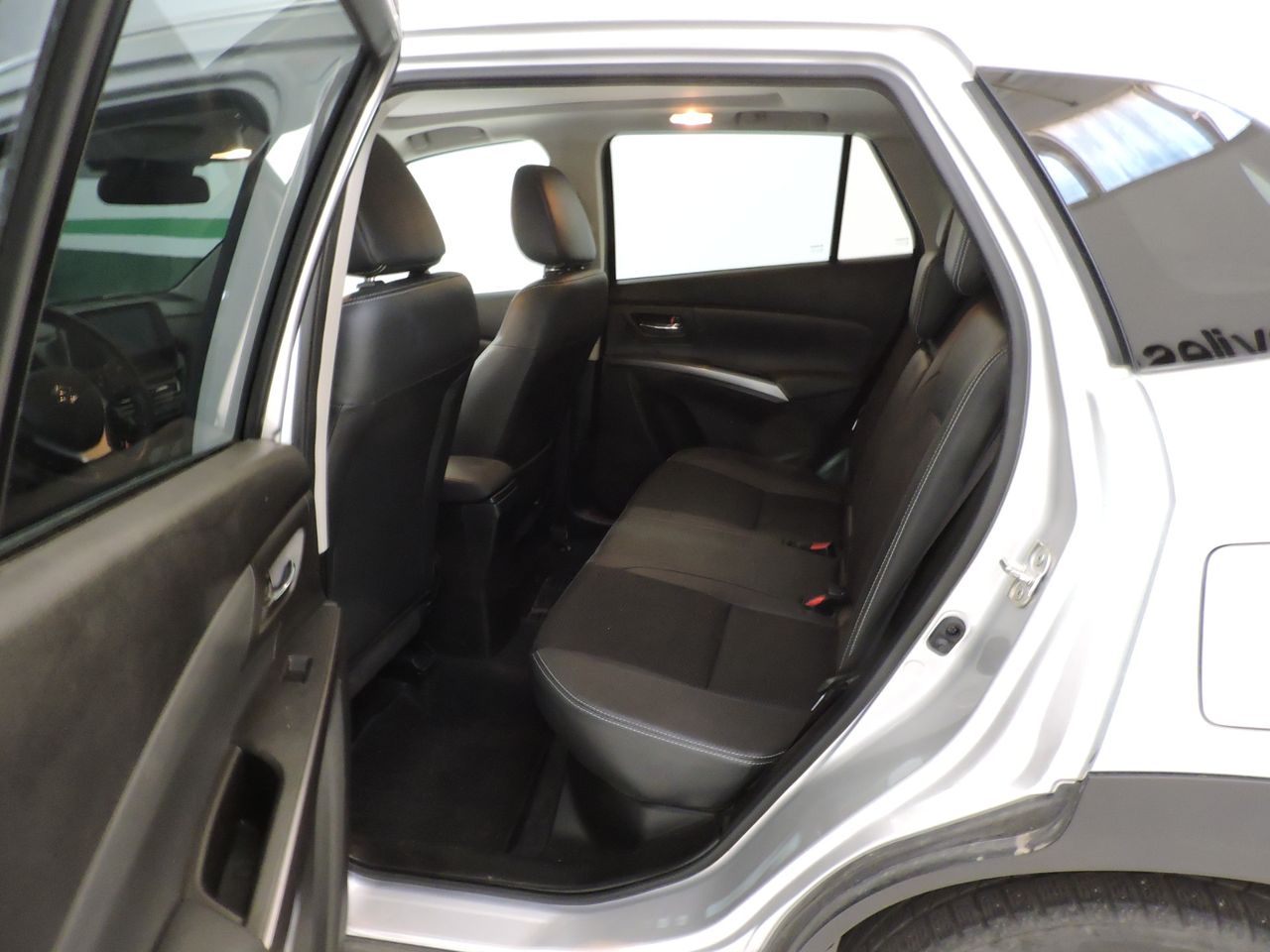 Suzuki SCross 1.5 DUALJET 140V STARVIEW AUTO - Foto 19