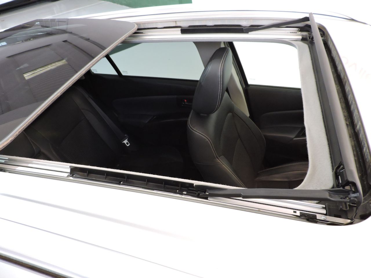 Suzuki SCross 1.5 DUALJET 140V STARVIEW AUTO - Foto 17