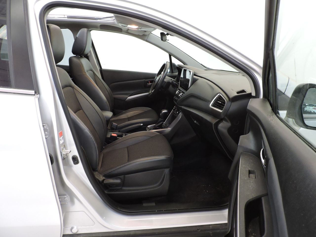Suzuki SCross 1.5 DUALJET 140V STARVIEW AUTO - Foto 18