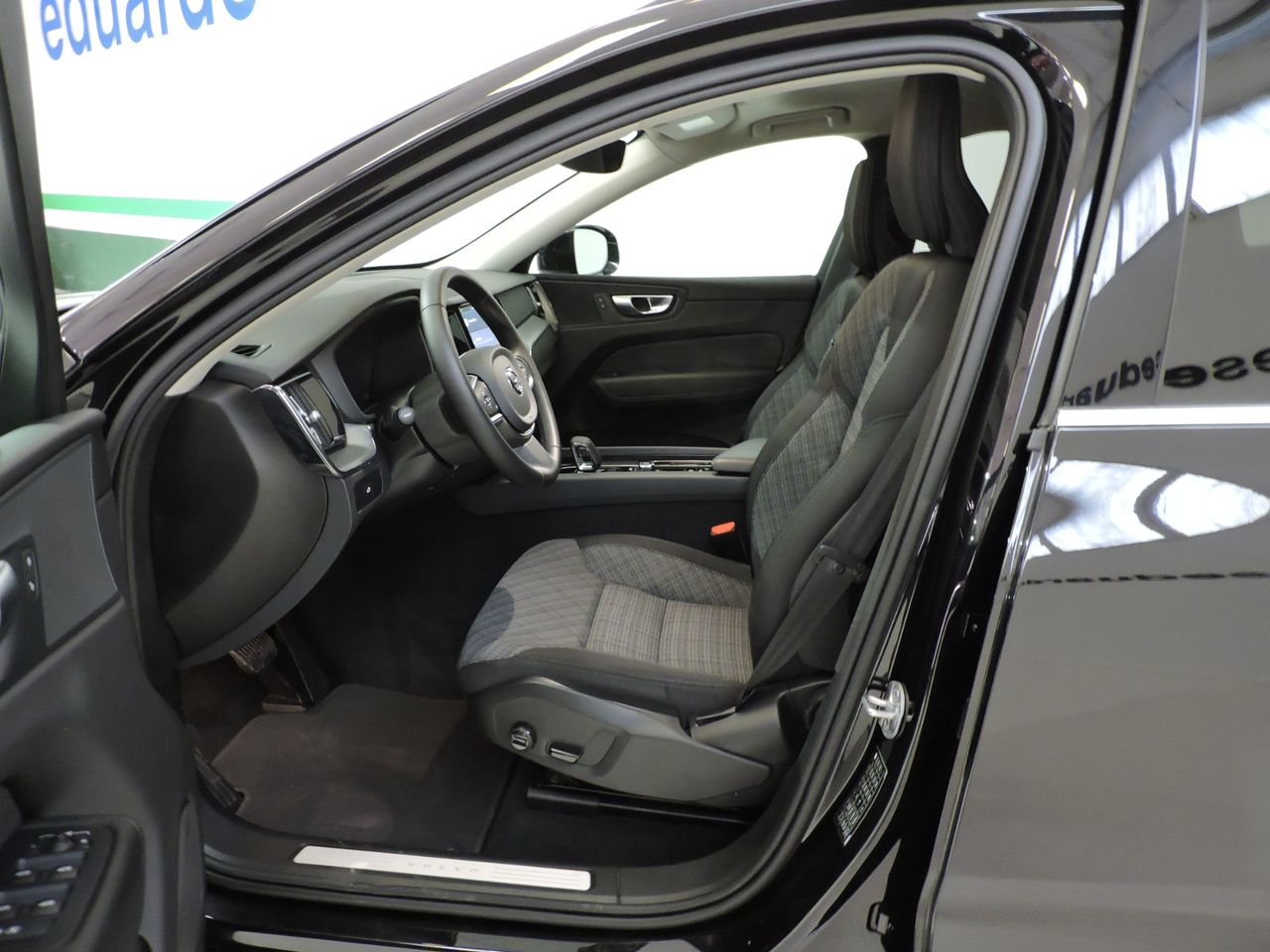 Volvo XC60 Core B4 Diesel - Foto 11