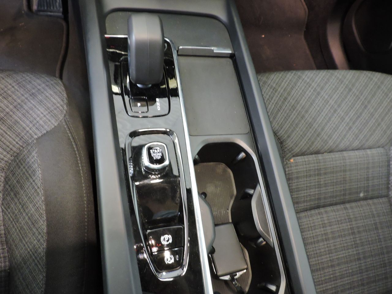 Volvo XC60 Core B4 Diesel - Foto 15