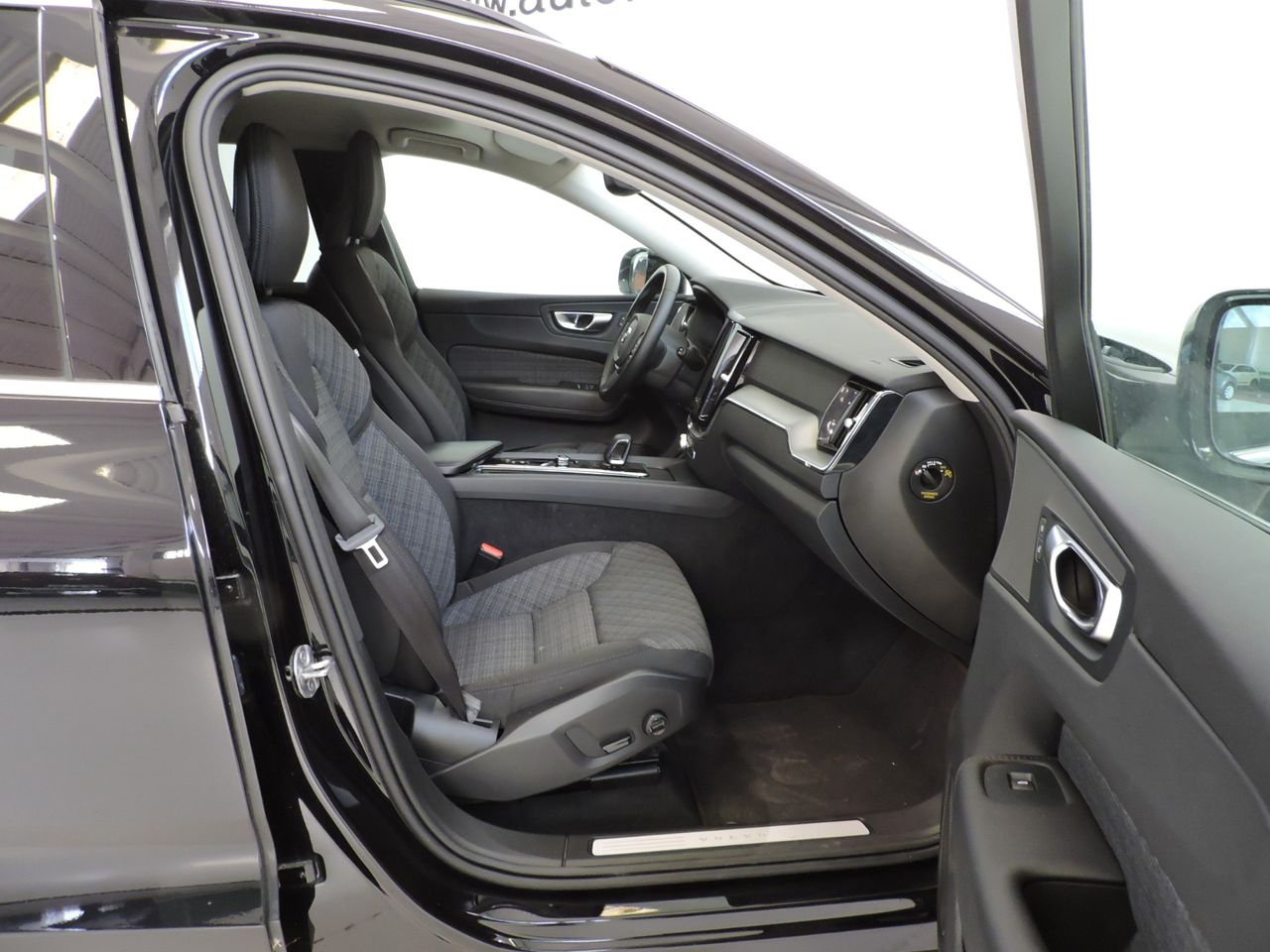 Volvo XC60 Core B4 Diesel - Foto 12