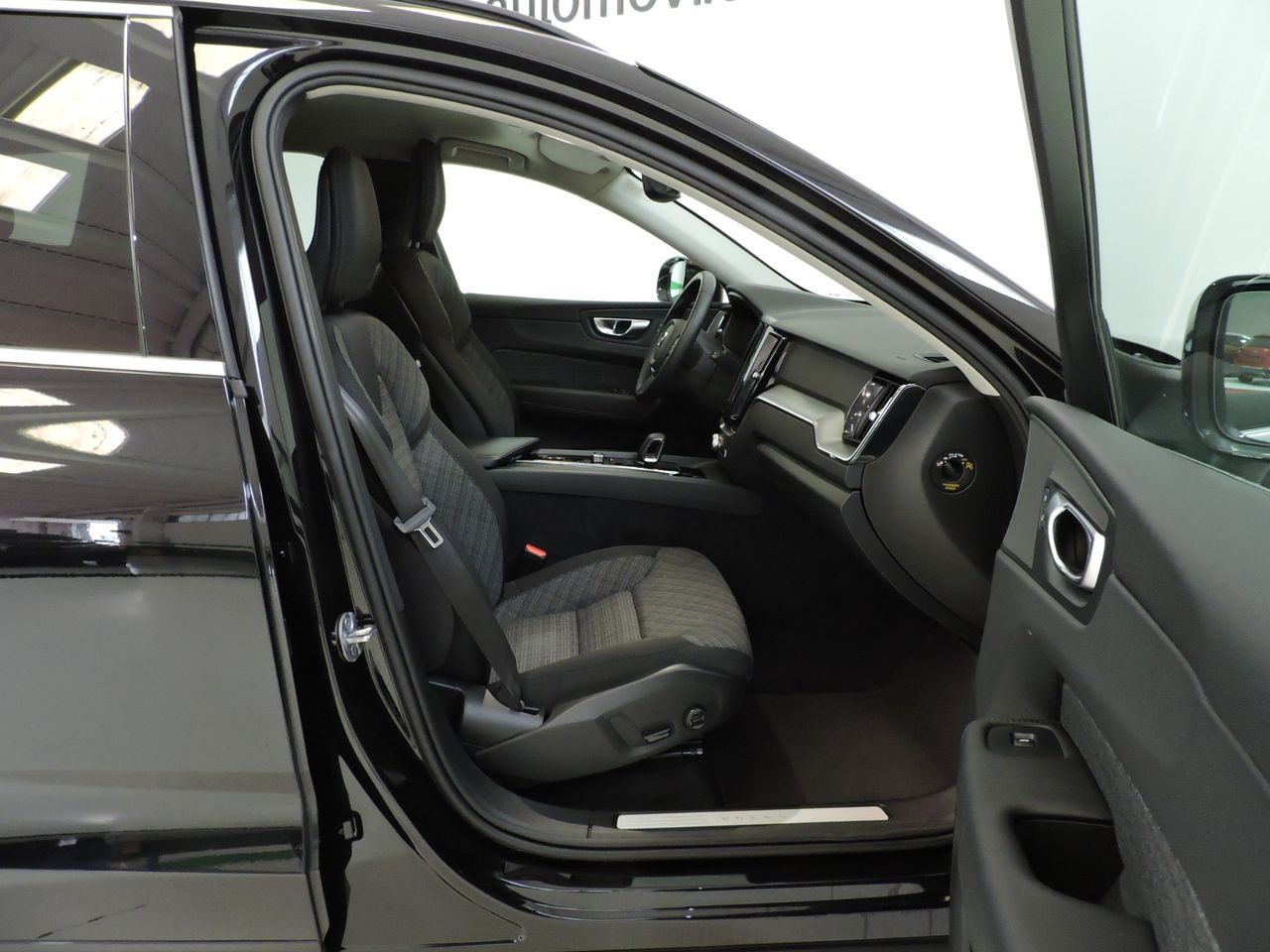 Volvo XC60 Core B4 Diesel - Foto 12