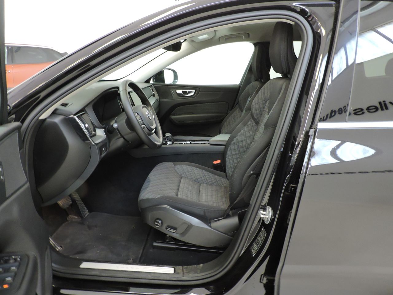Volvo XC60 Core B4 Diesel - Foto 11