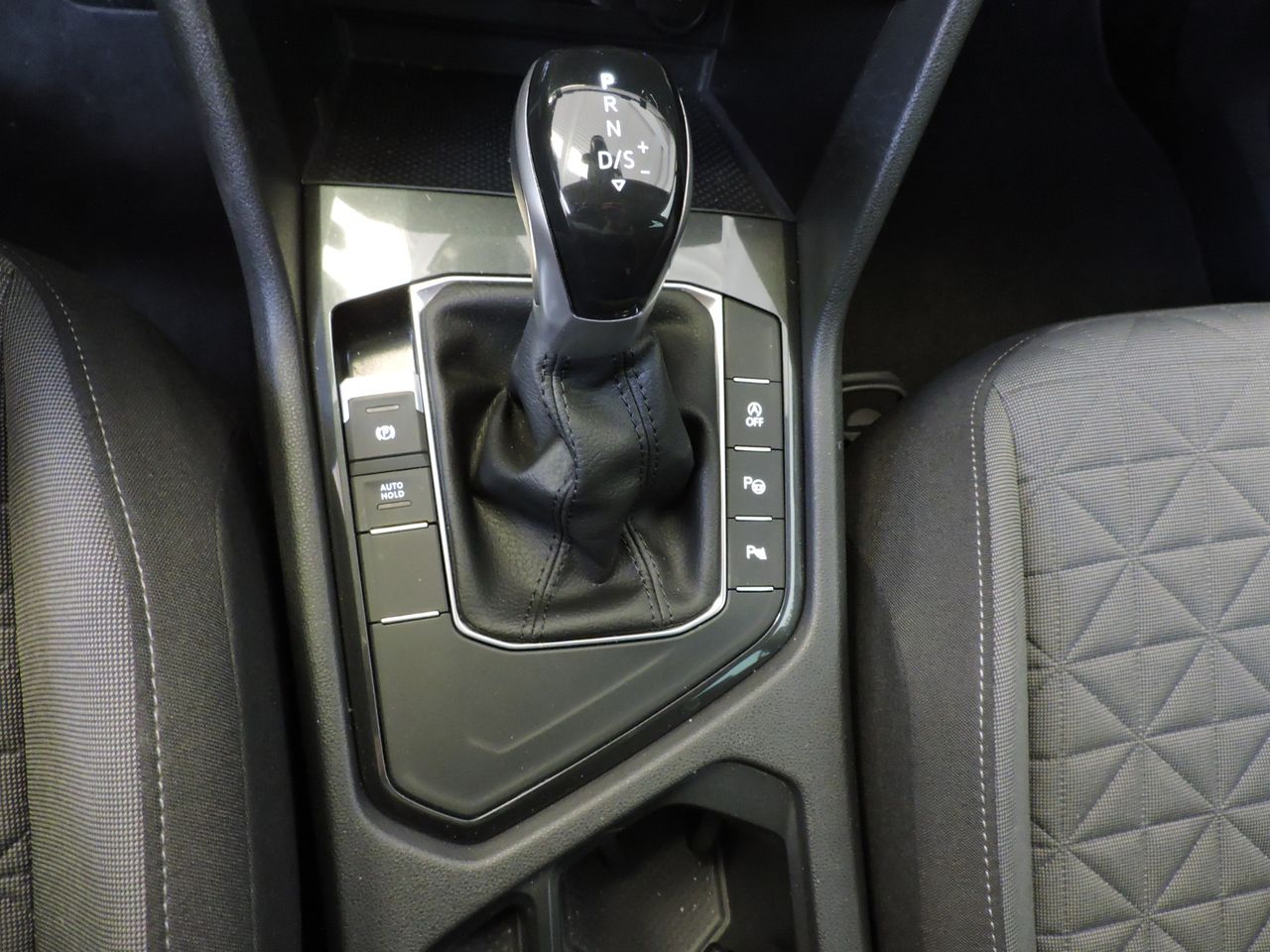 Volkswagen Tiguan Life 2.0 TDI 110 kW - Foto 15
