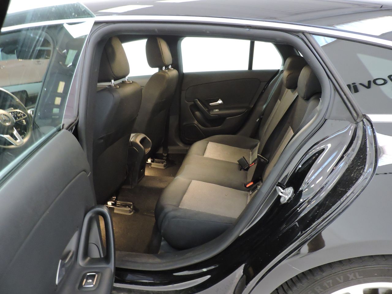 Mercedes CLA CLA SHOOTING BRAKE 180D - Foto 13