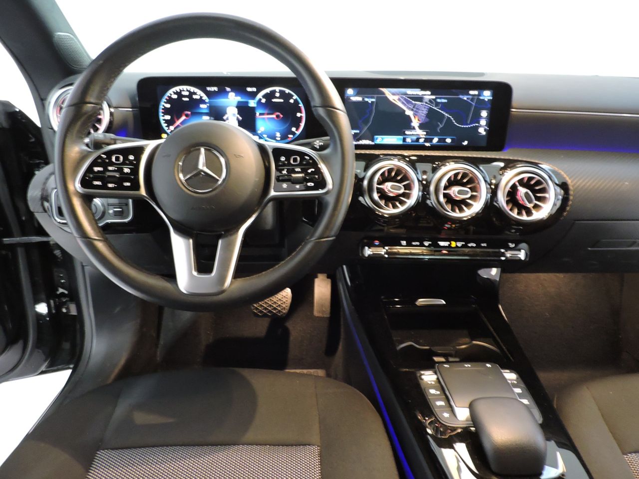 Mercedes CLA CLA SHOOTING BRAKE 180D - Foto 10