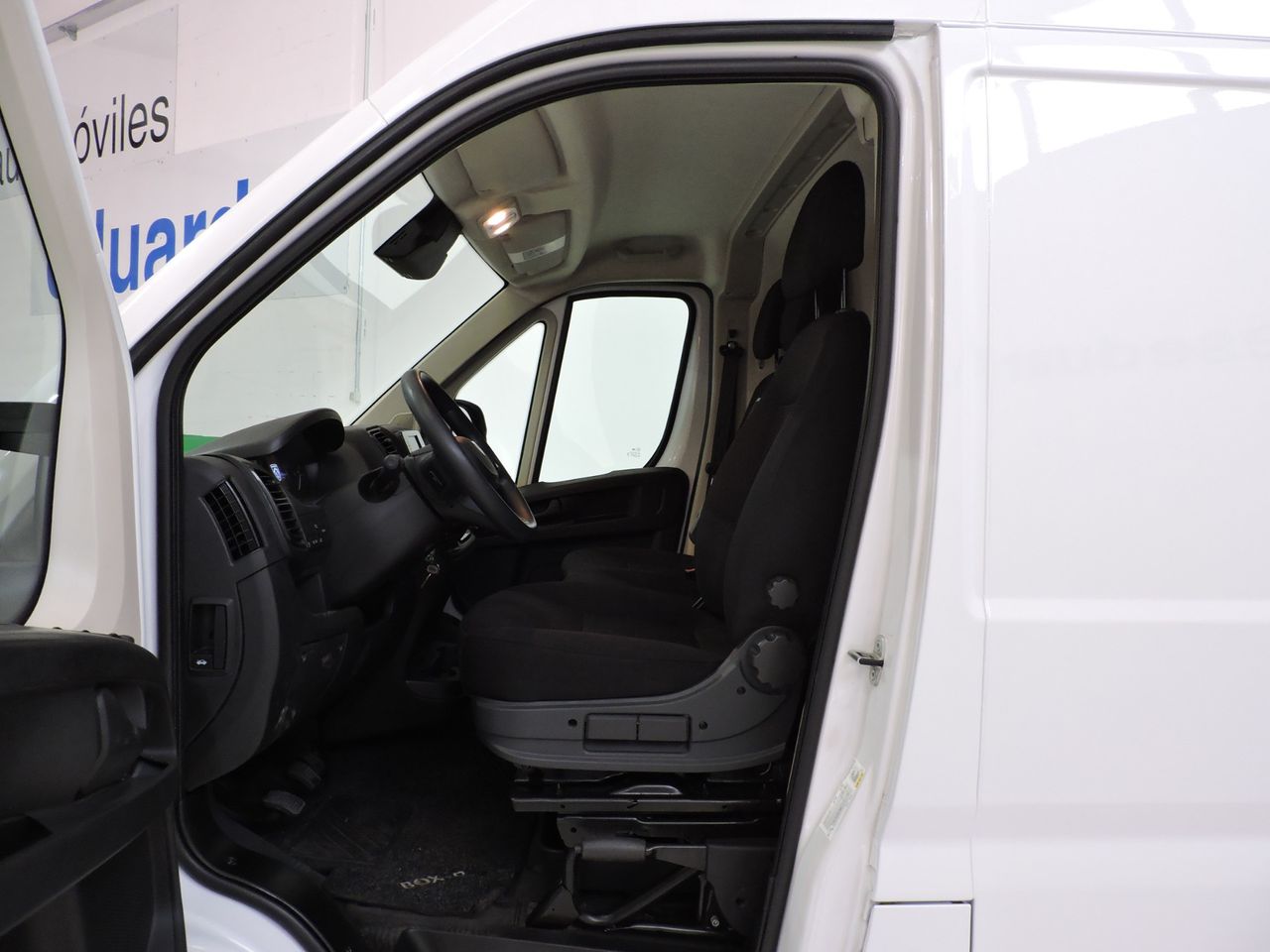 Peugeot Boxer BOXER FG 2.2 BLUEHDI 120 330L2H2 - Foto 11