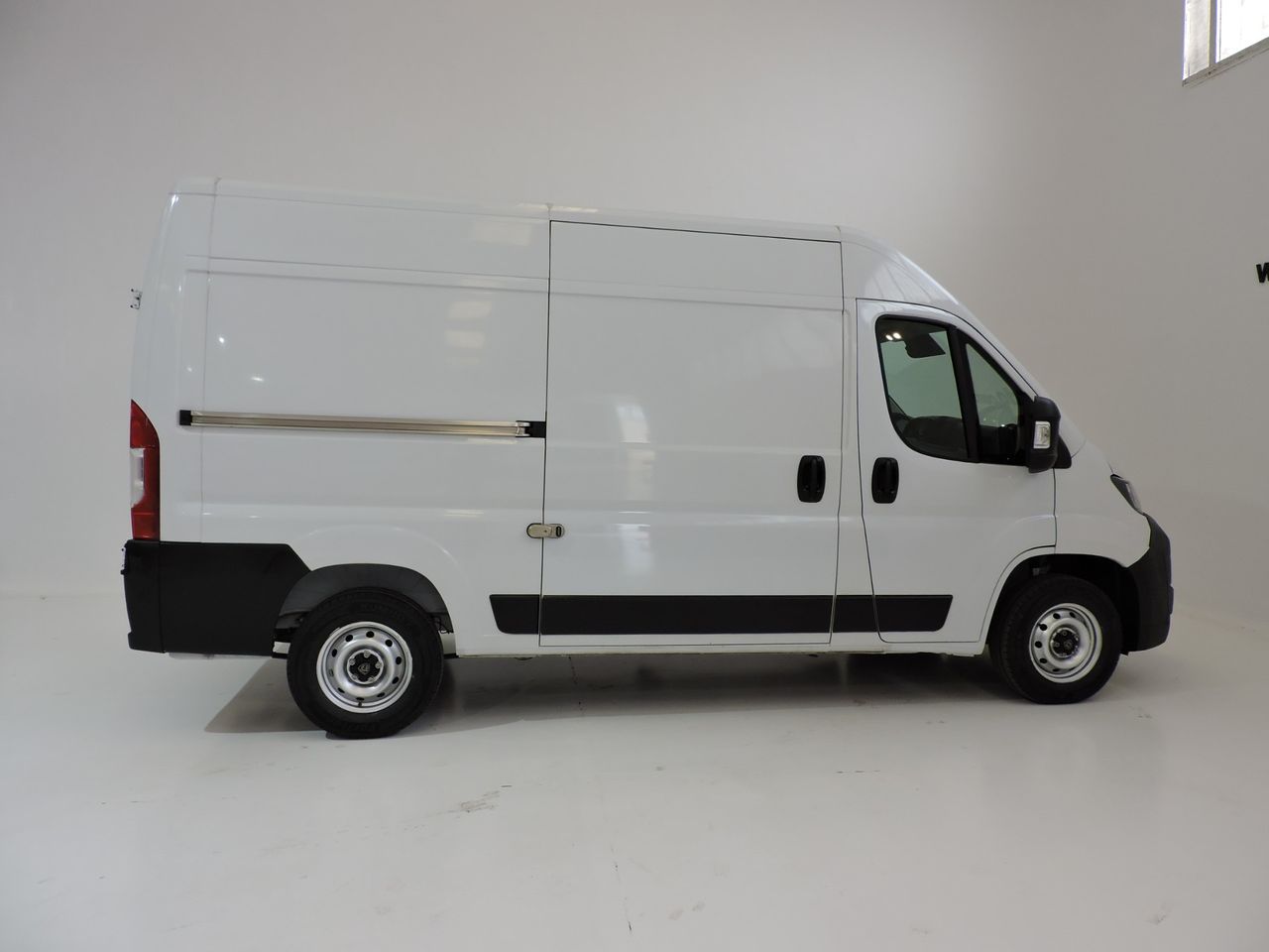 Peugeot Boxer BOXER FG 2.2 BLUEHDI 120 330L2H2 - Foto 5