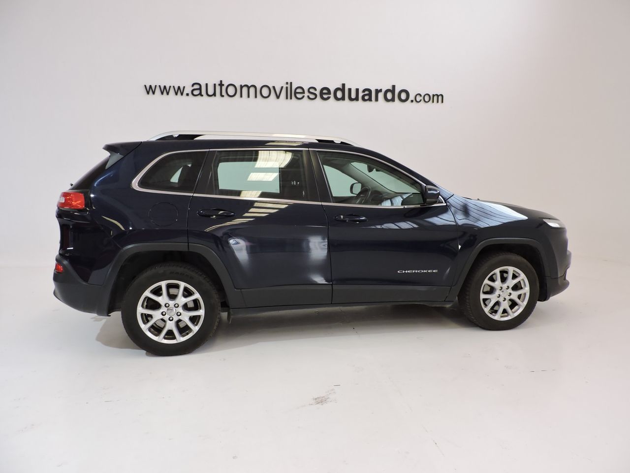 Jeep Cherokee 2.0 Diesel Longitude 4x4 140 CV Active Drive I - Foto 5