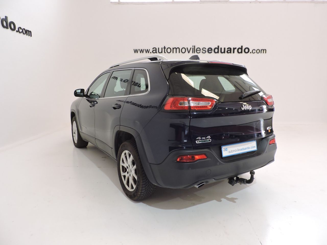 Jeep Cherokee 2.0 Diesel Longitude 4x4 140 CV Active Drive I - Foto 9