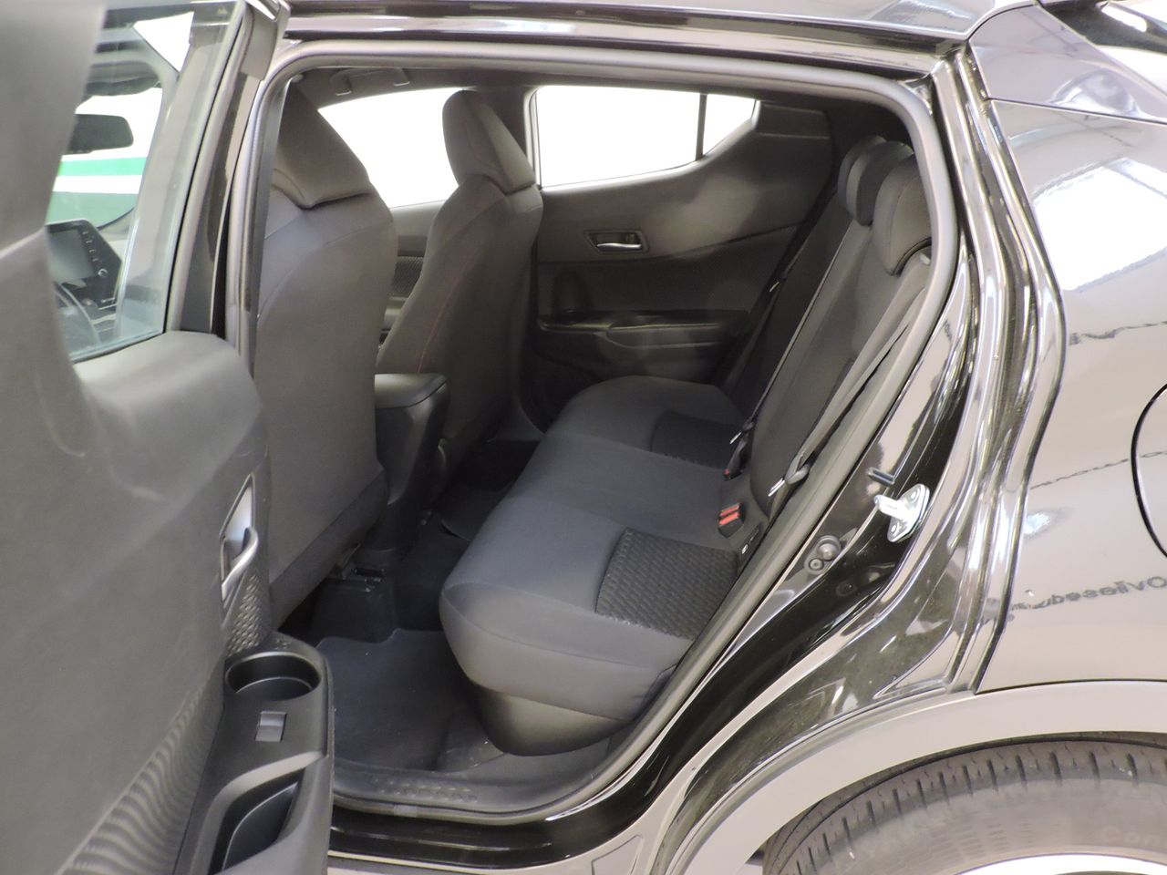 Toyota C-HR 125H Advance Plus Business - Foto 18