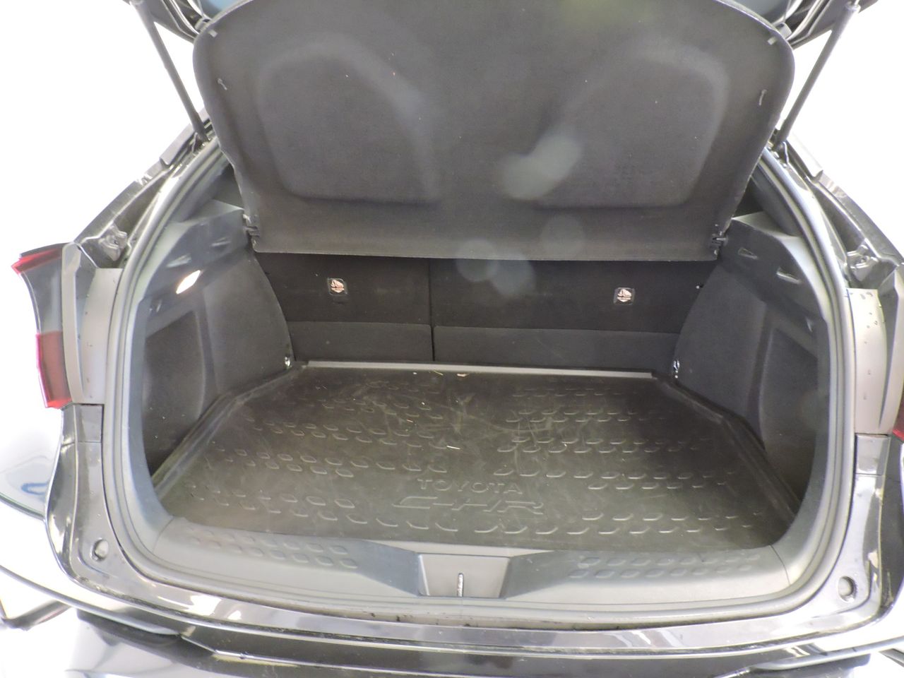 Toyota C-HR 125H Advance Plus Business - Foto 19