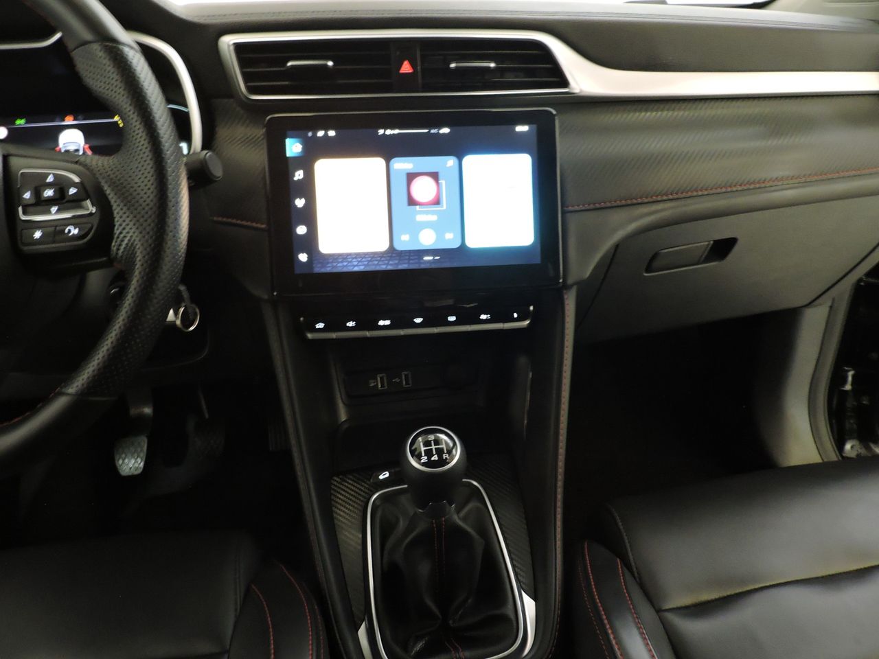MG ZS Luxury 1.5 VTI-tech - Foto 18