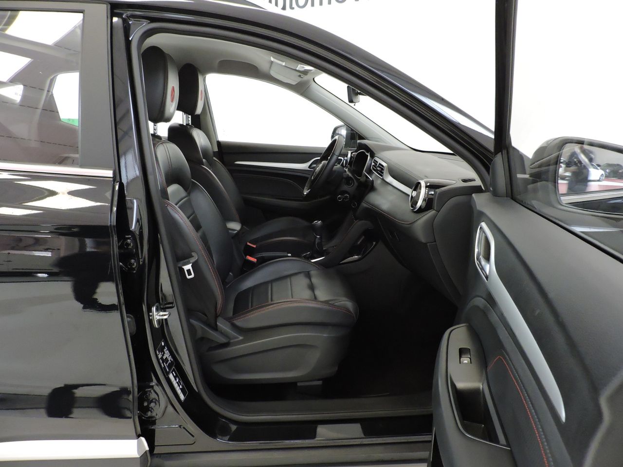 MG ZS Luxury 1.5 VTI-tech - Foto 12