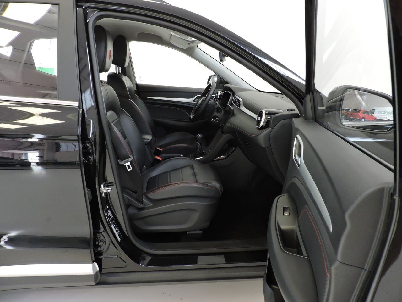 MG ZS Luxury 1.5 VTI-tech - Foto 16
