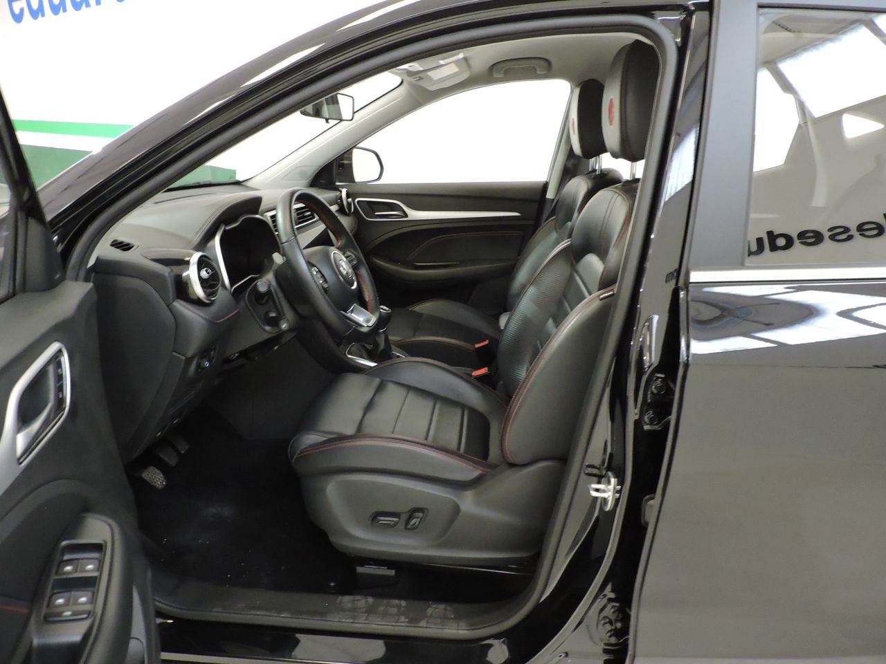 MG ZS Luxury 1.5 VTI-tech - Foto 15