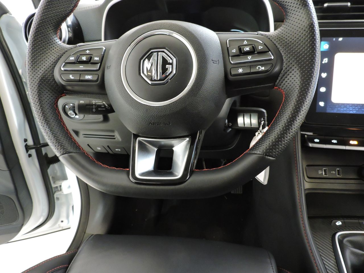 MG ZS Luxury 1.5 VTI-tech - Foto 14